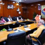 प्रदेश मे जल्द शुरू होगी प्रधानमंत्री ई-बस सेवा योजना, परिवहन विभाग की समीक्षा के दौरान धामी ने दिये अधिकारियों