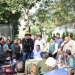 उपनल कर्मचारी महासंघ के पदाधिकारियों के एक प्रतिनिधिमंडल ने सैनिक कल्याण मंत्री गणेश जोशी से की मुलाकात