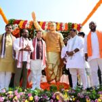 मदनपल्ली में भारत रत्न, पूर्व प्रधानमंत्री श्री अटल बिहारी वाजपेयी जी की प्रतिमा का अनावरण कार्यक्रम में मुख्यमंत्री पुष्कर सिंह धामी ने किया प्रतिभाग।