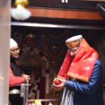 डाट काली मंदिर में मां काली के दर्शन कर मां काली का आशीर्वाद लेते कैबिनेट मंत्री गणेश जोशी