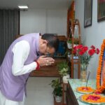 ‘भारत रत्न’ बाबा साहेब भीमराव अंबेडकर की जयंती पर मुख्यमंत्री पुष्कर सिंह धामी ने किये पुष्प अर्पित