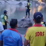 पांडुपत्थर, मुनिकीरेती में गंगा नदी में नहाते समय 16 वर्षीय किशोर डूबा, SDRF का सर्च ऑपरेशन जारी