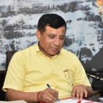 सूचना विभाग में हर शनिवार रहेगा “नो व्हीकल डे”, महानिदेशक बंशीधर तिवारी ने जारी किए निर्देश