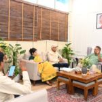 खेत बचाओ अभियान को जनआंदोलन बनाने के निर्देश, किसानों को अधिकतम लाभ पहुंचाने पर जोर: कृषि मंत्री गणेश जोशी