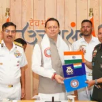 माउंट मुकुट ईस्ट का ऐतिहासिक आरोहण कर लौटा संयुक्त अभियान दल, मुख्यमंत्री धामी ने किया फ्लैग-इन