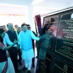 मुख्यमंत्री ने सेलाकुई में हेमवती नंदन बहुगुणा उत्तराखण्ड चिकित्सा शिक्षा विश्वविद्यालय परिसर में 20.55 करोड़ रुपये की पांच योजनाओं का किया शिलान्यास एवं लोकार्पण
